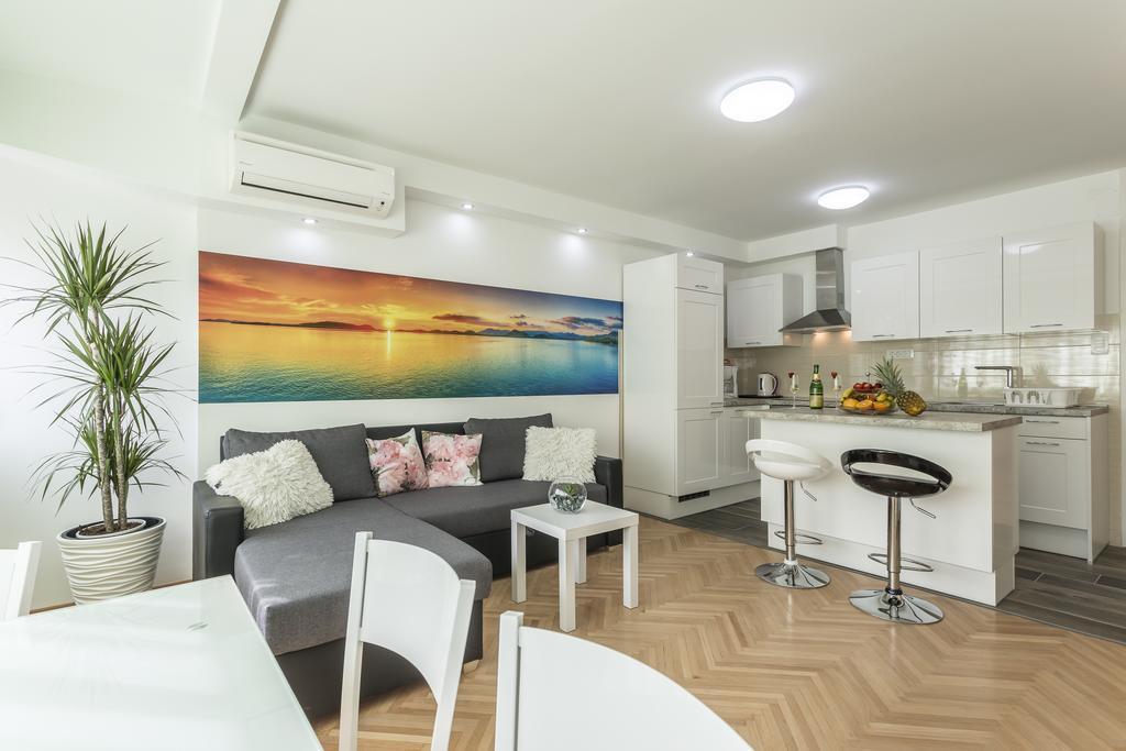 Apartment Petro Oldtown Split Exterior photo
